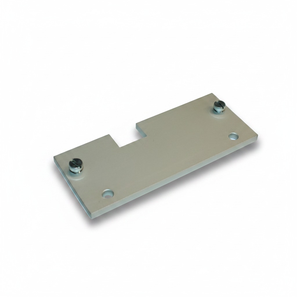 Kingspan STG - Unterfütterungsplatte für ZWV-Zweitverriegelungen in EV1 silber eloxiert. Robustes Montagezubehör zum Ausgleich von Höhenunterschieden und zur präzisen Installation von Fensterverriegelungen in Lüftungs- und RWA-Anlagen.